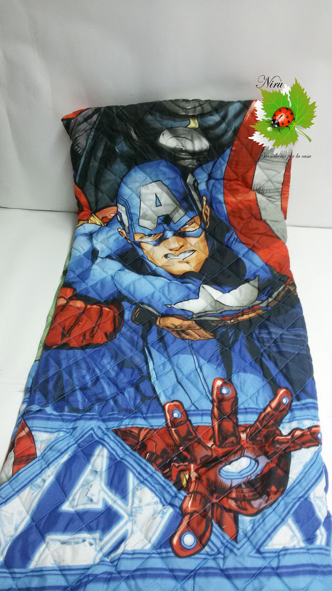 Trapuntino copriletto trapuntato Avengers Marvel 170x260 cm. Art.A779