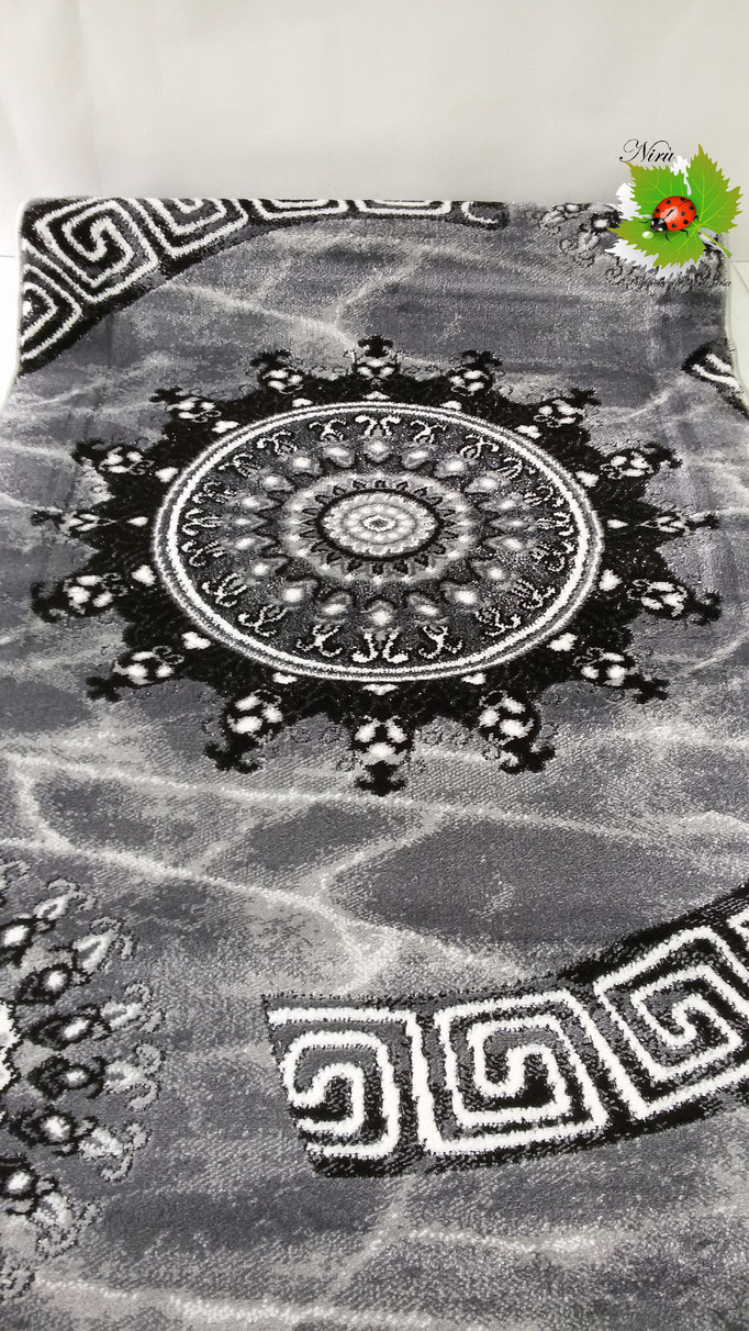 Tappeto moderno Lurex rettangolare 100x150 cm con disegno piazzato centrale. B189