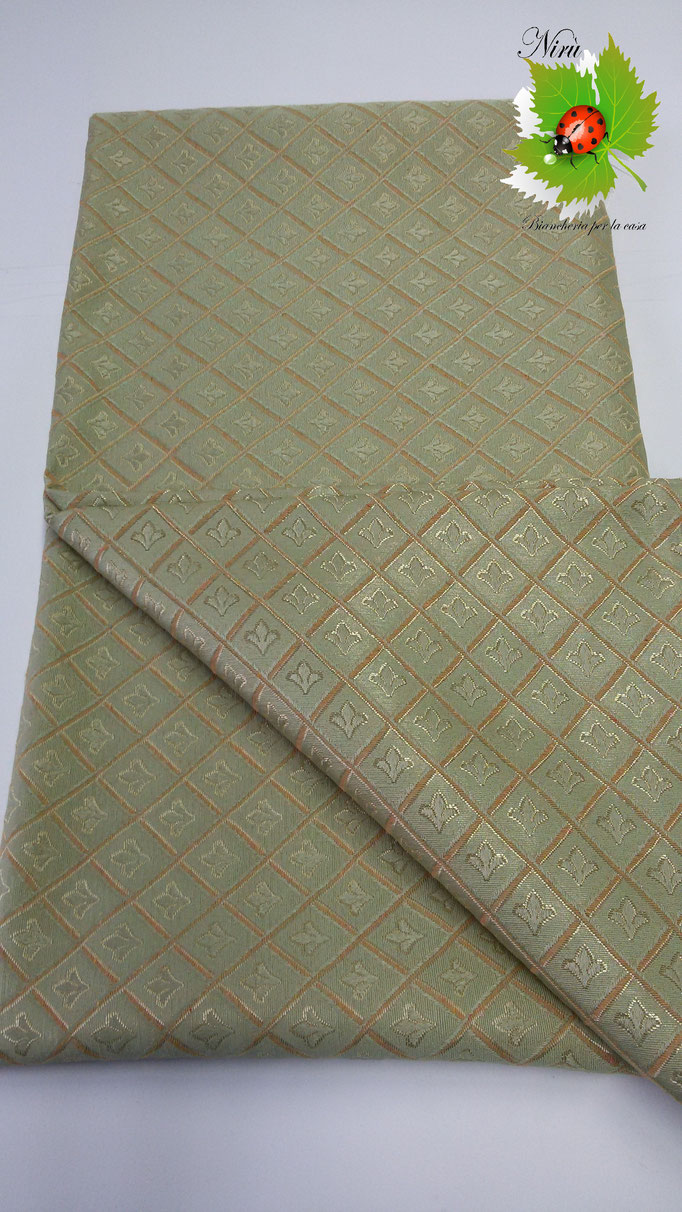 Scampolo tessuto damascato 280x280 cm.Col.Verde.Art.A424