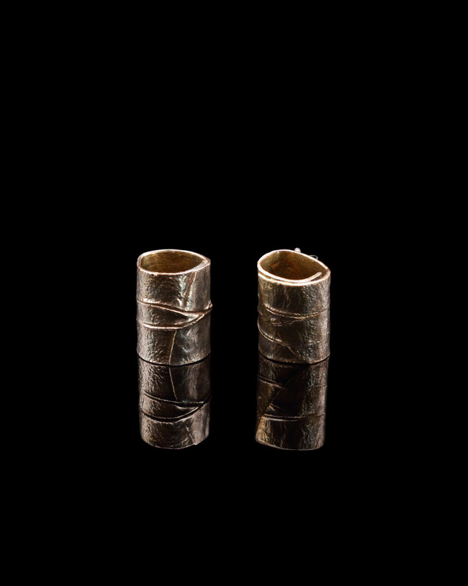 Michelle Kraemer - Ohrstecker "Big Tubes" - Shibuichi, Silber
