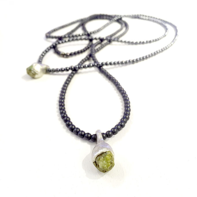 Dora Des - Kette - Hämatit, Silber, Tsavorit