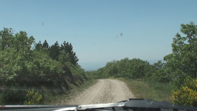 la piste qui part de la chapelle