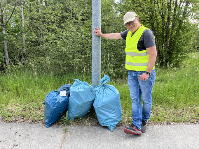 31.05.2026  Heute zu dritt und 4 Säcke / Gewerbegebiet Frauenwald