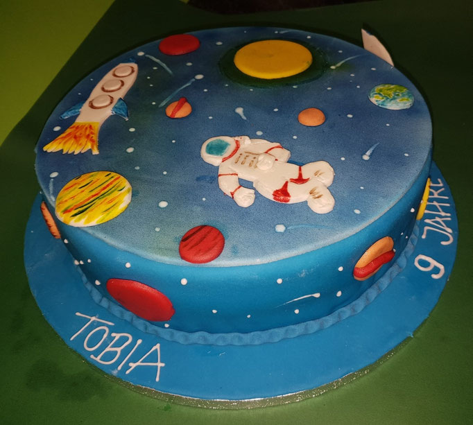 Weltraum-Torte