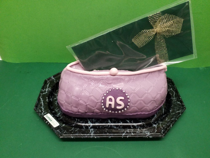 Handtasche mit Gutschein
