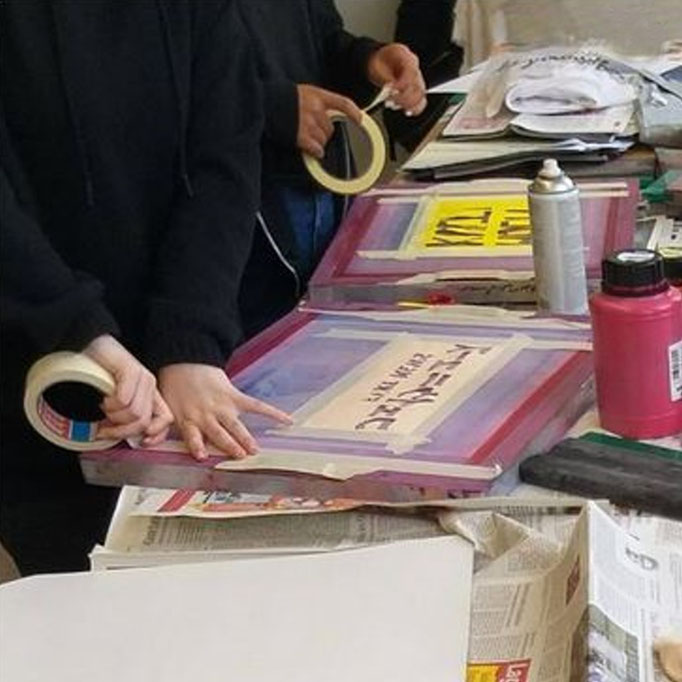Schulprojekt Siebdruck-DIY-Workshop mit Julia Vogel.