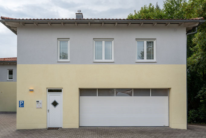 Eleganter Eingangsbereich der Villa One bei Villa Kirnach im Allgäu