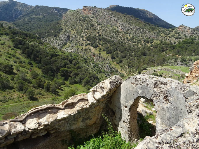 Aljibe del castillo de Otiñar