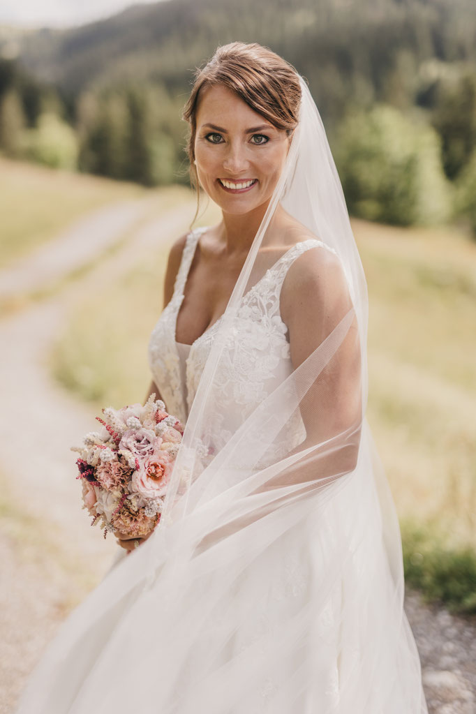 Sommerbraut 2023, Airbrush-Make Up von Nadja Thoma