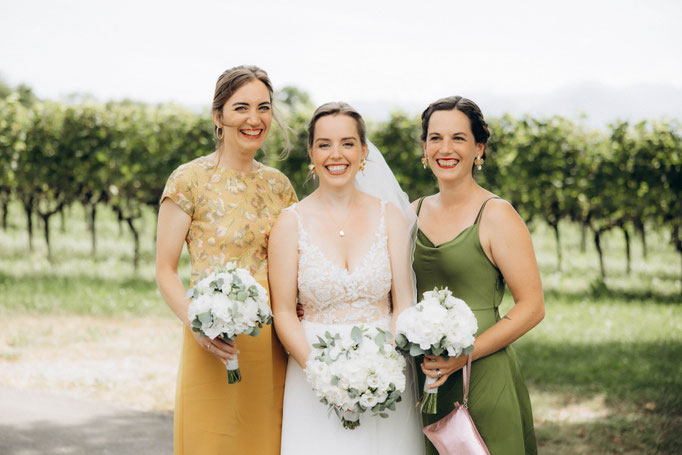 Braut und ihre Schwestern