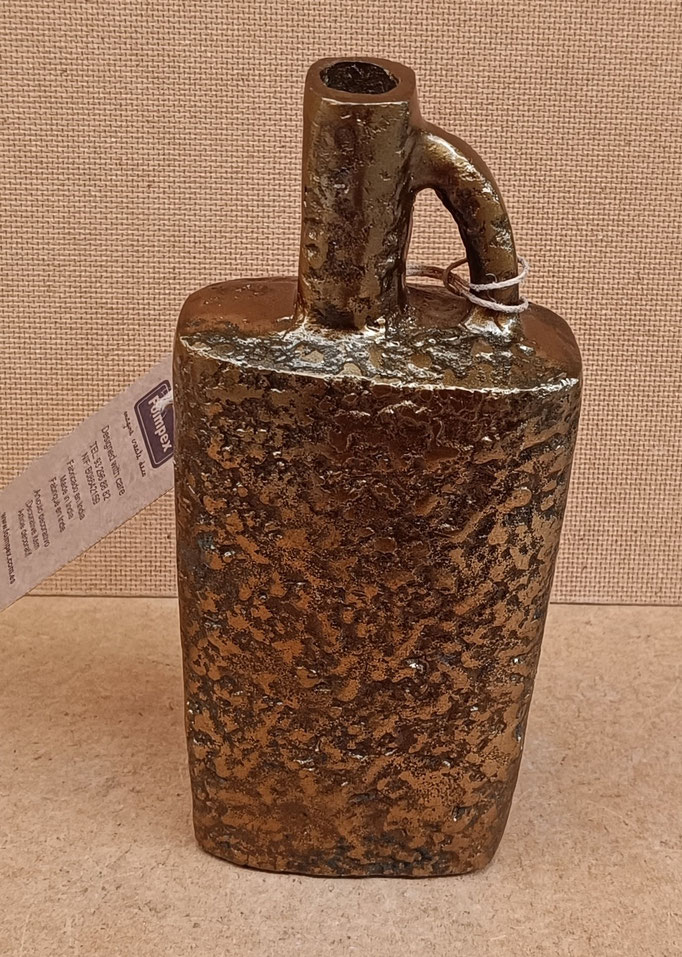 Botella/jarra metal. Ref 70841. 10x6x23