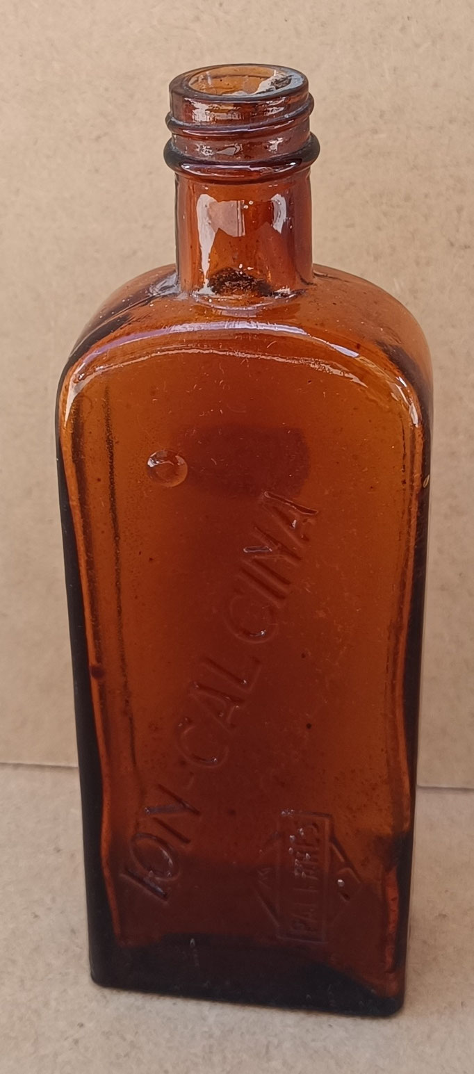 Botella antigua Ion-Calcina (Pallares). Ref GOY. 20x7x4
