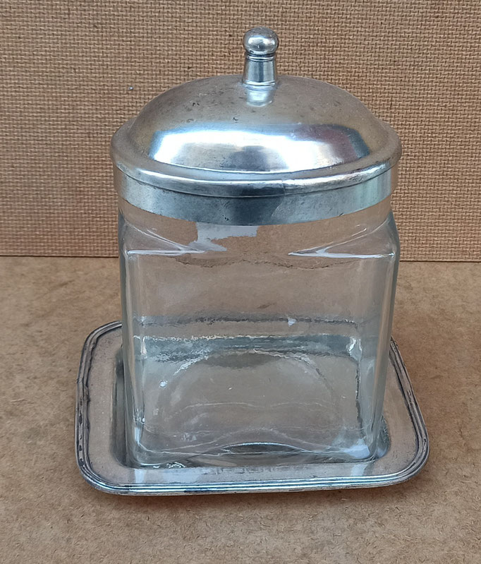 Bote cristal con tapa y bandeja. Ref 1945503. 17x10x12