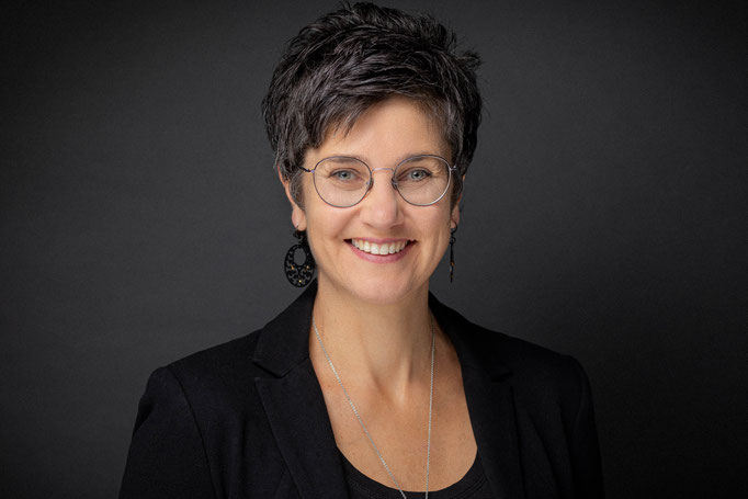 Anja Heller-Beuning  Uhrmacherin und Beratung Uhren & Schmuck & Trauringe