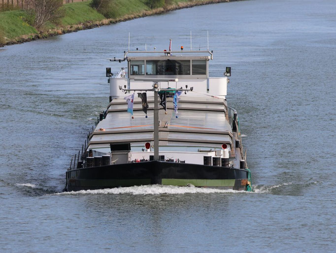 Motorvrachtschip Nordic Light (ENI 02318591) Julianakanaal