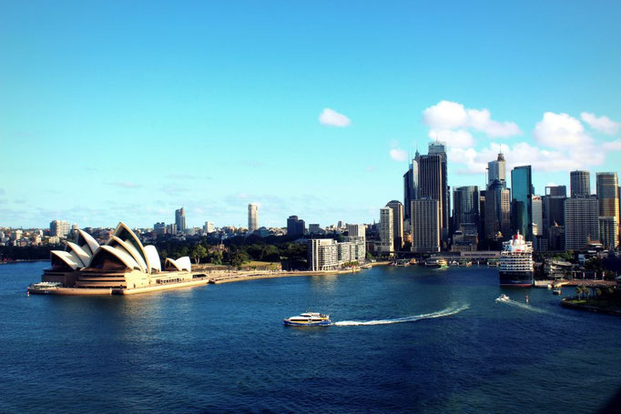 Opernhaus mir Circular Quay in Sydney