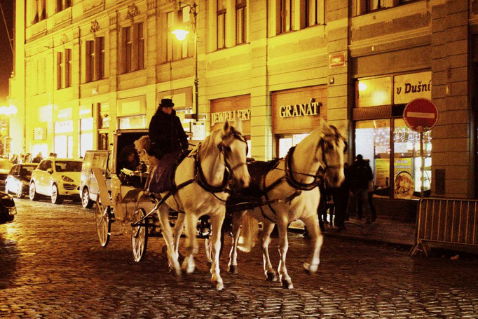 Prag bei Nacht