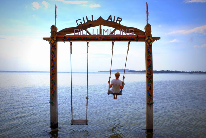 Wasserschaukel auf Gili Air