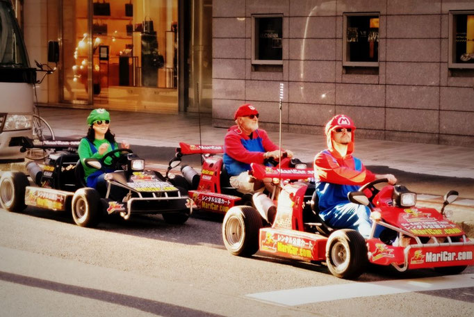 Mit dem Mariocart durch Tokio