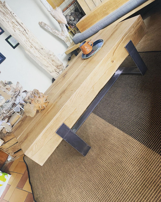 TABLES SUR MESURE EN CHÊNE MASSIF 