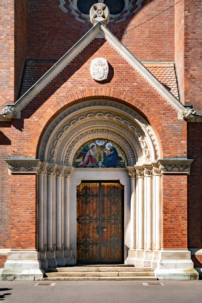 Eingangsportal in den Dom