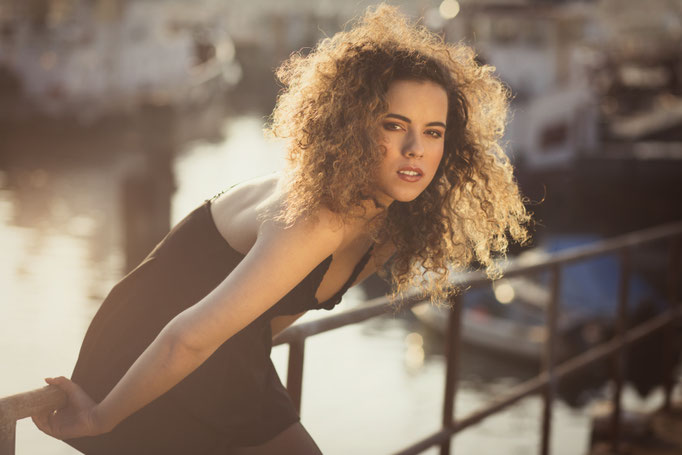 Fotograaf: Sacha van Manen- Model: Sukie Krijgsman- Make-up & hair: Jacqueline Huijssoon