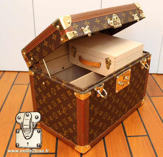 Vanity Louis Vuitton a vendre