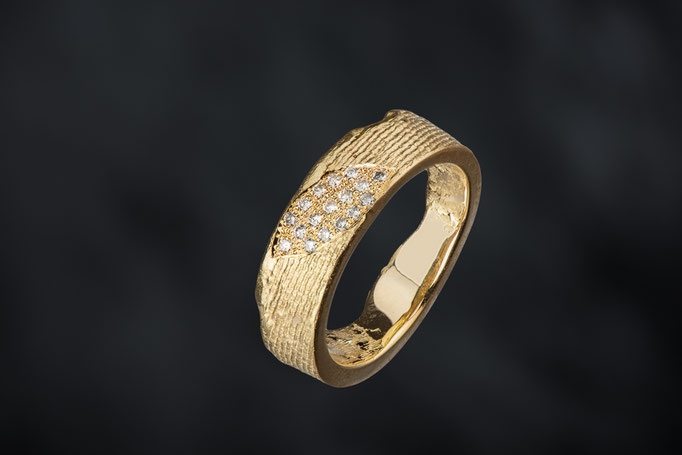 Produktnummer 1813 - Brillanten, 750/- Gelbgold