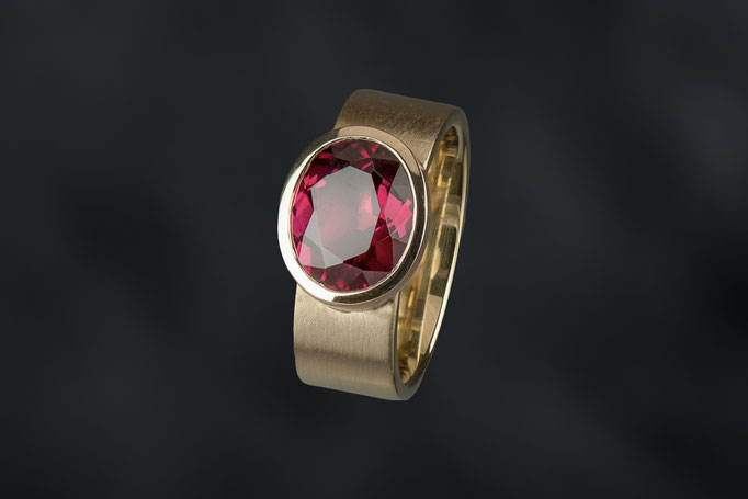Produktnummer 2807 - Rhodolith, 750/- Gelbgold