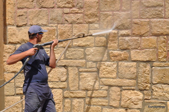 Sabbiatura Facciate A 10 Al Mq Ditta Marku