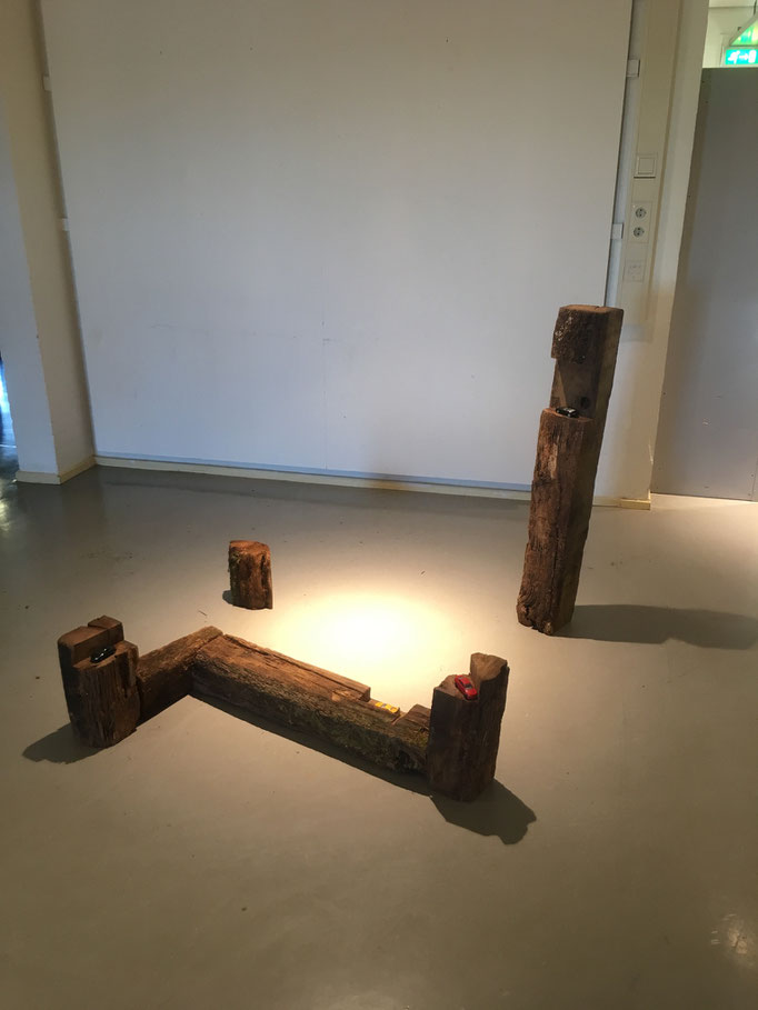 " Time ", Old beams, dinky toys