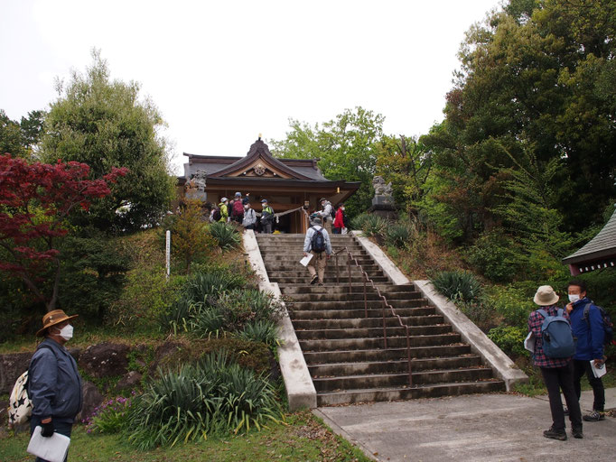 能ヶ谷神社  　神社の裏手からの見晴らしが素晴らしい。