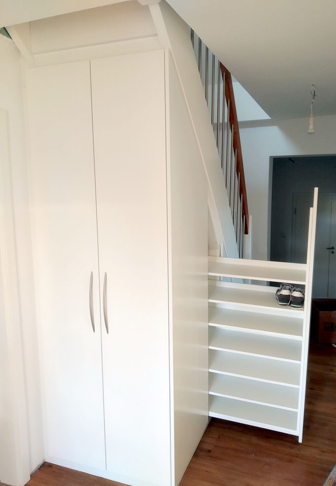 Unterschrank Treppe - Tischlerei Neelsen