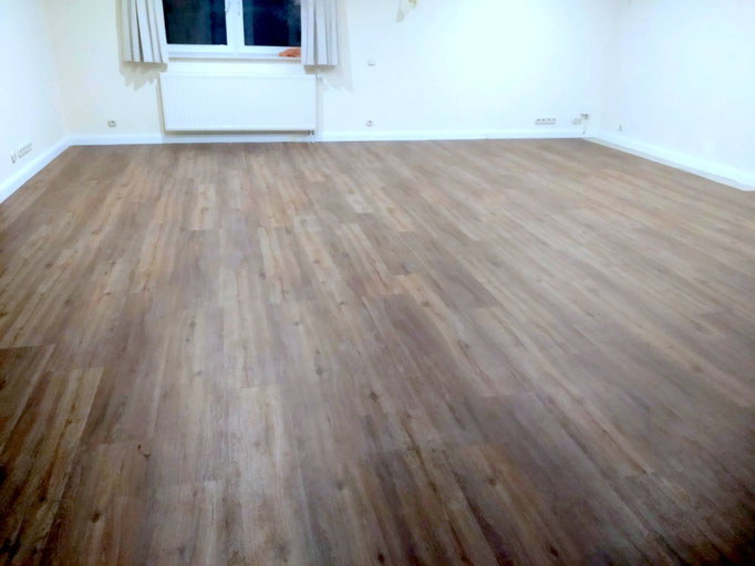 Dielenboden verlegen in Neumünster - Tischlerei Neelsen