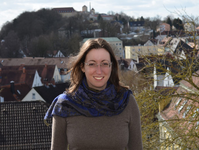 Dr. Anna-Laura de la Iglesia y Nikolaus - Freisinger Stadtbär Geschichte erleben