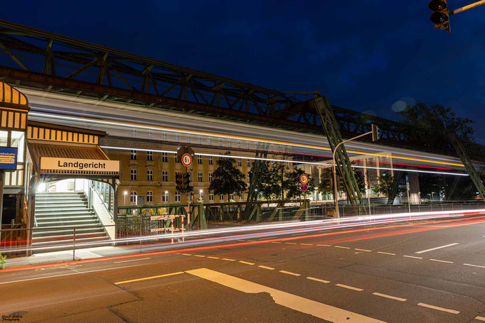 Ausfahrt Schwebebahnhaltestelle Landgericht