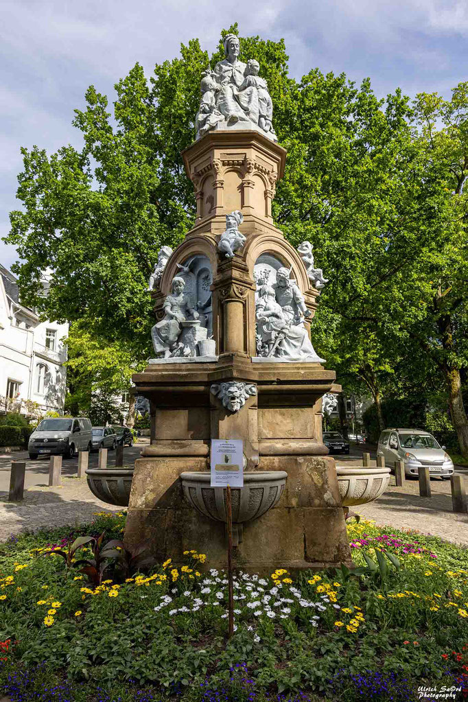 Märchenbrunnen