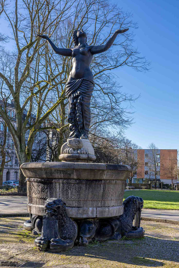 Gerechtigkeitsbrunnen