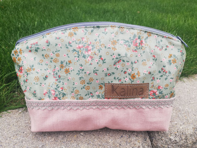 Necessaire 