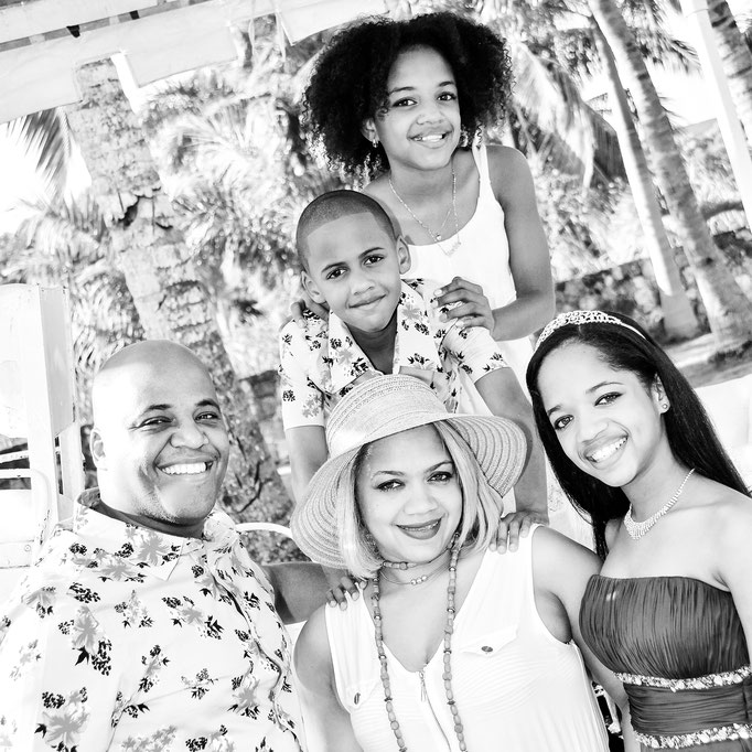 Family photography by: HD Bayahibe color