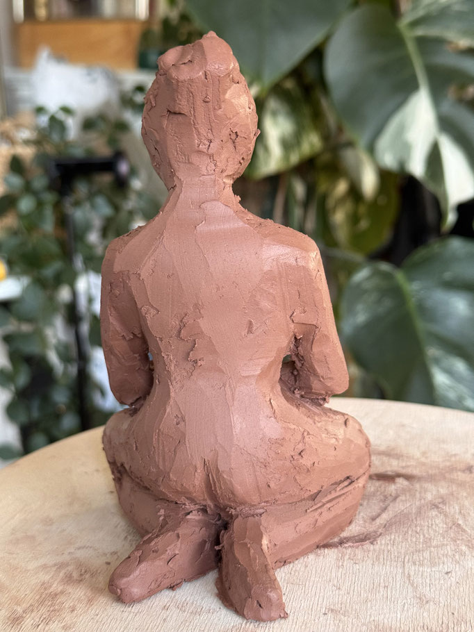 Figur aus Ton