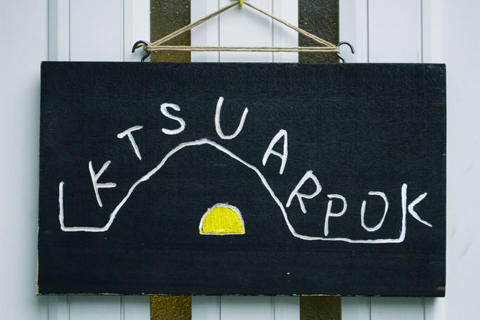 logo for welfare facility "iktsuarpok"
