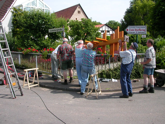 Aufstellen des Schilderbaumes 2