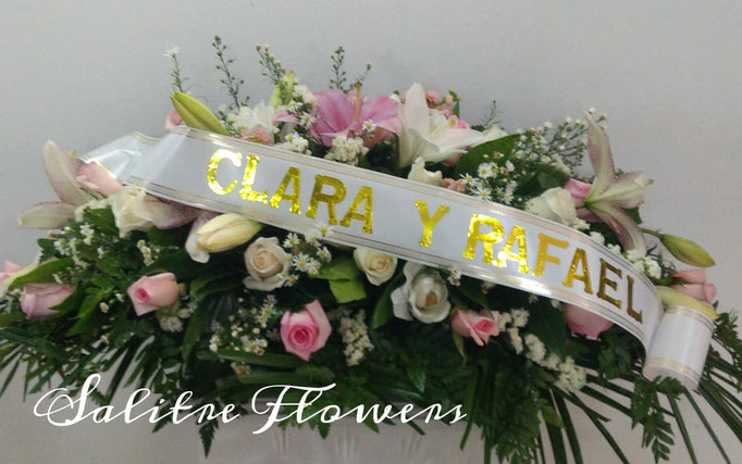 S3-RAMO FUNEBRE  CON ROSAS  Y LIRIOS $125.000