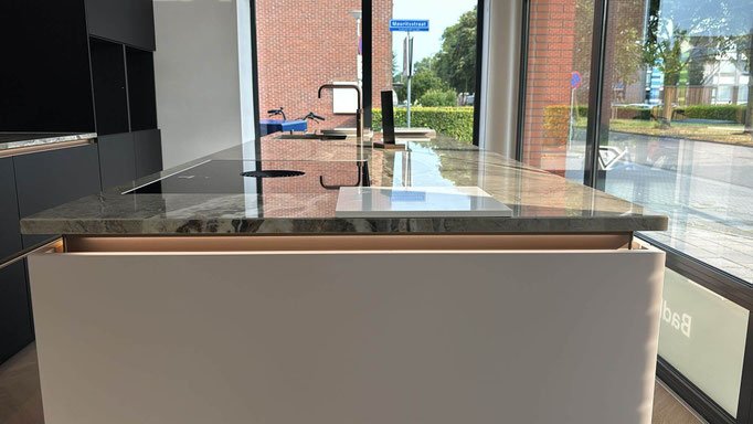 keukenwinkel-keukenzaak-keukenshowroom-hendrik-ido-ambacht-dms-keukens-29