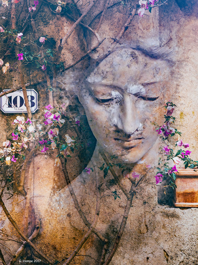 The statue with the romantic touch