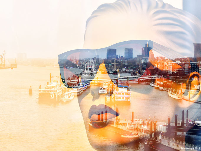 Looking at the harbour of Hamburg
