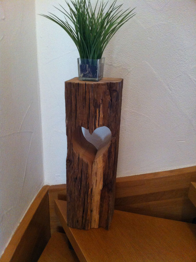 Eichenbalken als Deko, Stelen aus alten Balken, Altholz - www