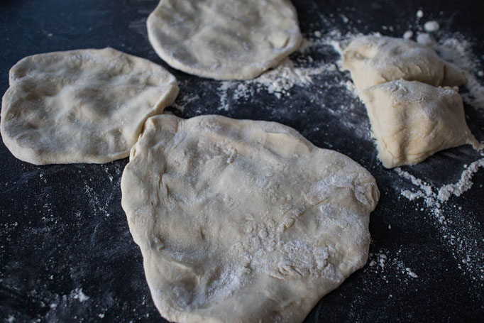 Naan Brot selber machen - ganz einfach und lecker