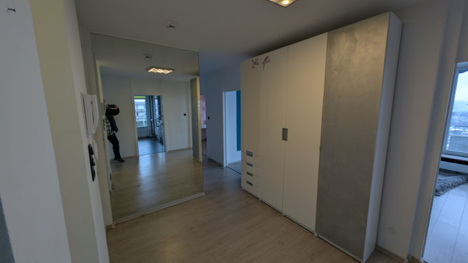 Flur Richtung Schlafzimmer/Bad